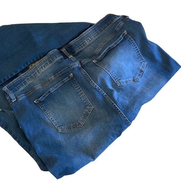 TORRID SKY HIGH PREMIUM SKINNY DESTROYED BLUE DENIM JEANS Woman’s Size 2… - Picture 2 of 11